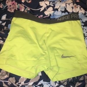 Nike size small spandex